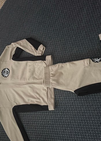 Guess eşofman takımı - Görsel 9