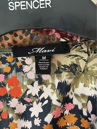 m Beden çeşitli Renk MAVİ JEANS , RENKLİ DESENLİ GÖMLEK