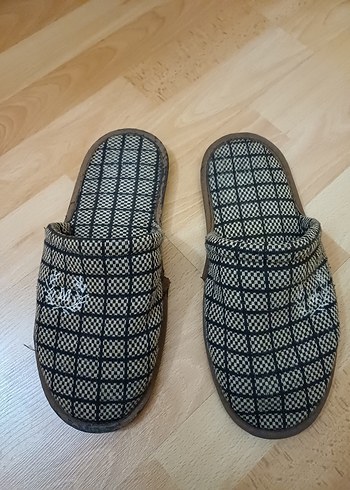 Erkek Kahverengi Tokalı Ev Terliği - Görsel 3