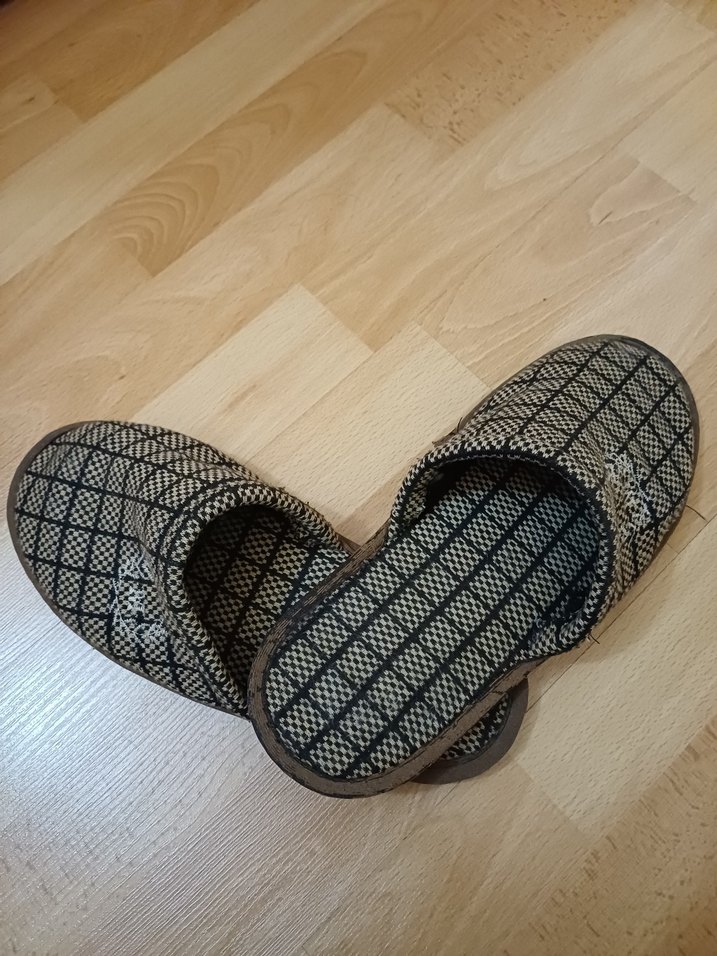 Erkek Kahverengi Tokalı Ev Terliği - Görsel 2