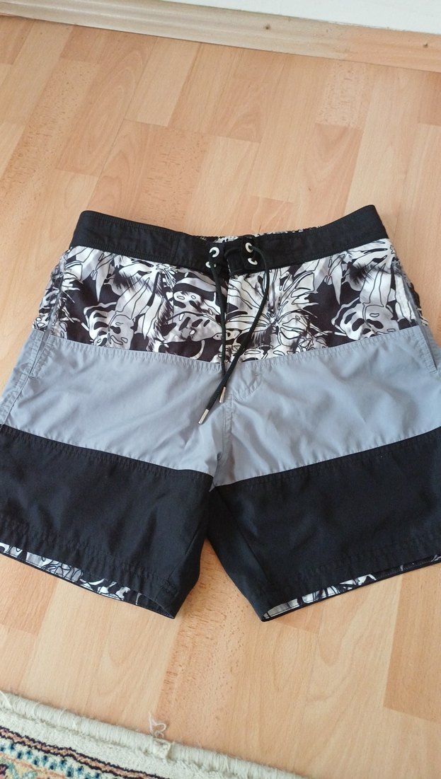 Erkek Gri Kemerli Mini Şort - Görsel 2