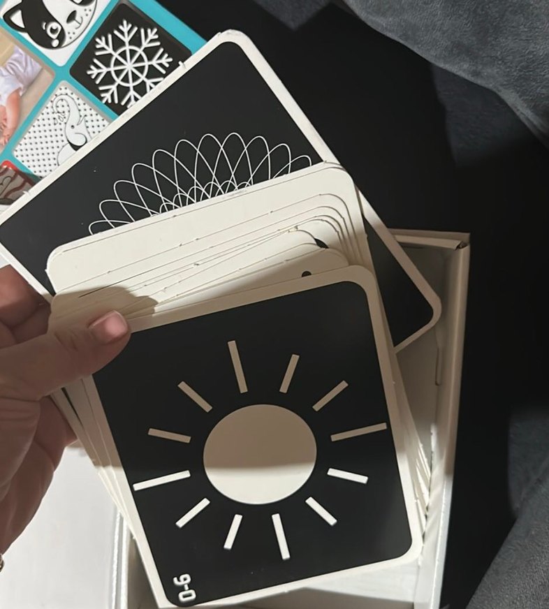 Bebeğimin İlk Zeka Kartları Set 1 (0-6 Ay) - Görsel 2