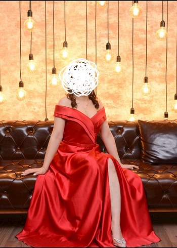 Parlak Kırmızı Saten Uzun Drapeli Abiye Elbise - Görsel 3