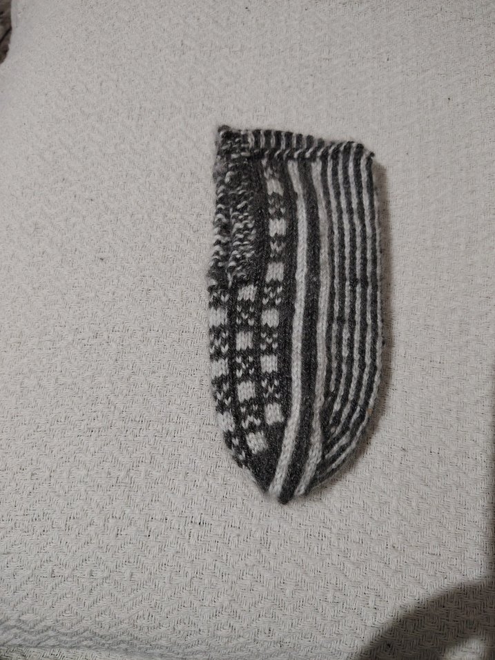 Erkek Çocuk Gri Örgü Sıcak Ev Terliği - Görsel 2