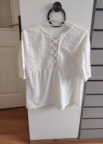 Dantel Detaylı Beyaz Kadın Bluz - Görsel 2