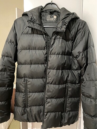 Adidas şişme mont