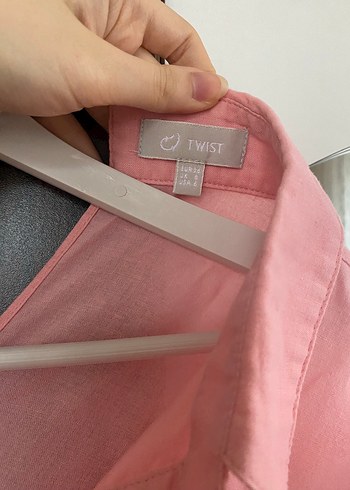 36 Beden Düğmeli V Yaka Pembe Keten Gömlek