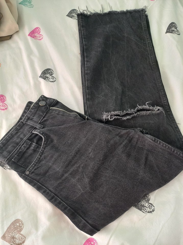 Siyah Yırtık Detaylı Salaş Kadın Jean - Görsel 3