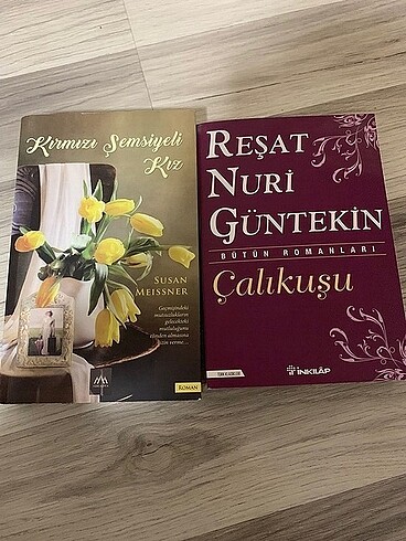  Kırmızı semsıyelı kız