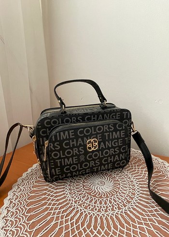 Tokalı Baskılı Siyah Kadın Çapraz Çanta