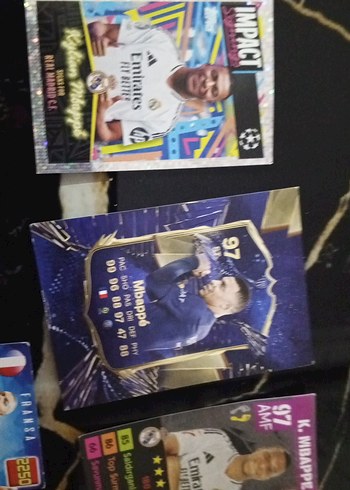 Beden Mbappe futbolcu lisanslı kartlar
