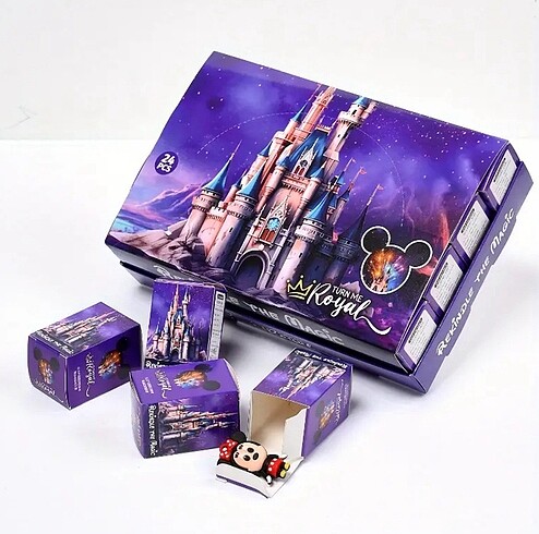 24 Adet Disney Pop Mart (Figür)