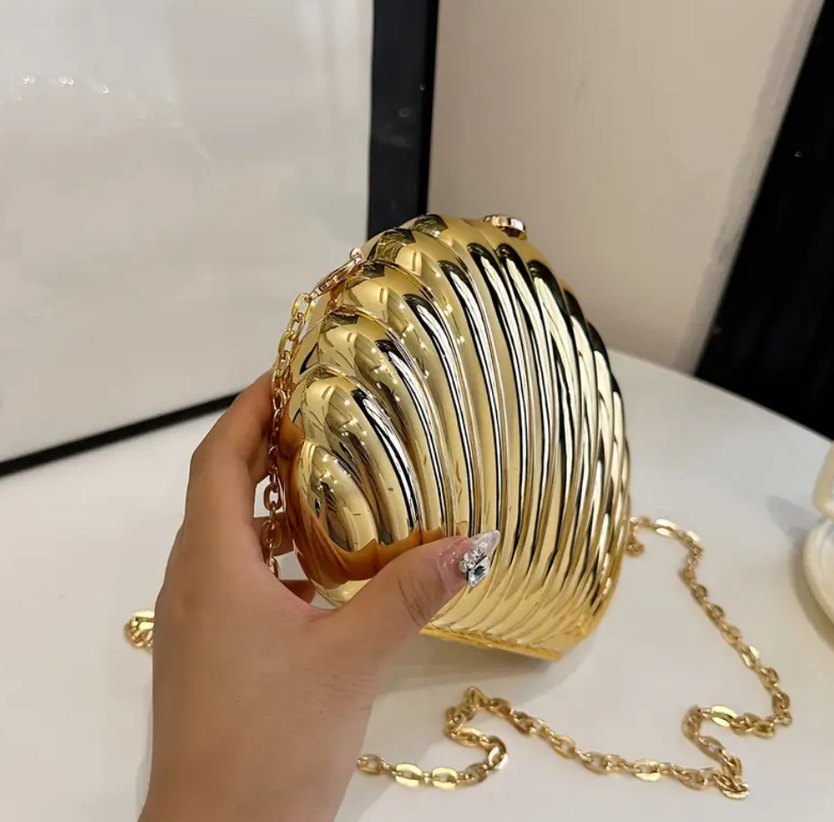 Altın Renkli Pileli Kadın Portföy Çanta - Görsel 3