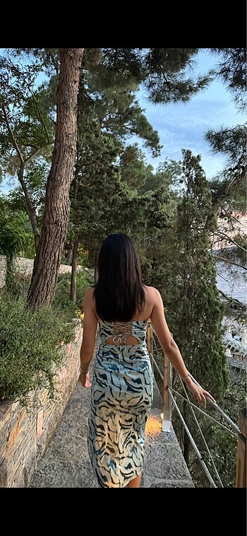 Bershka Elbise