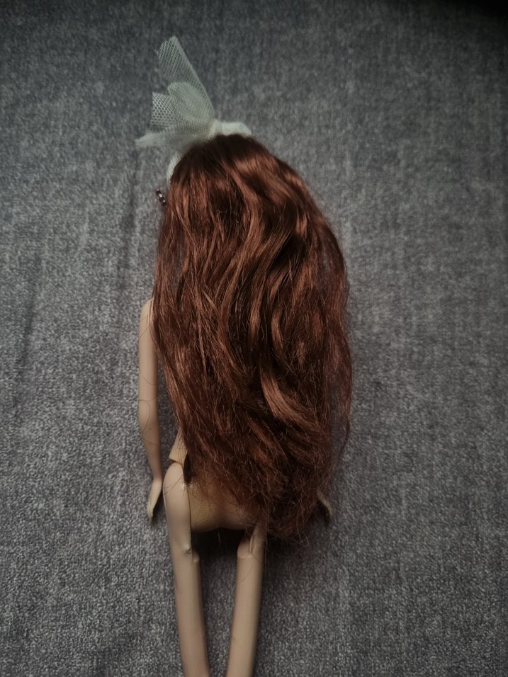 Ten rengi oyuncak barbie bebek - Görsel 4