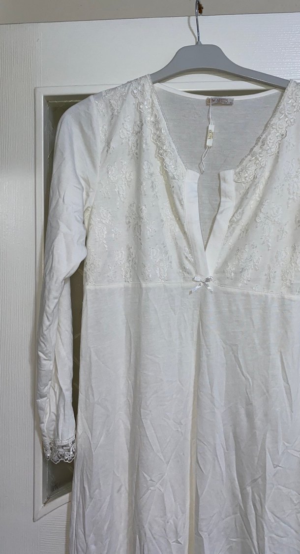 Uzun Beyaz Bohem Kadın Elbisesi - Görsel 2