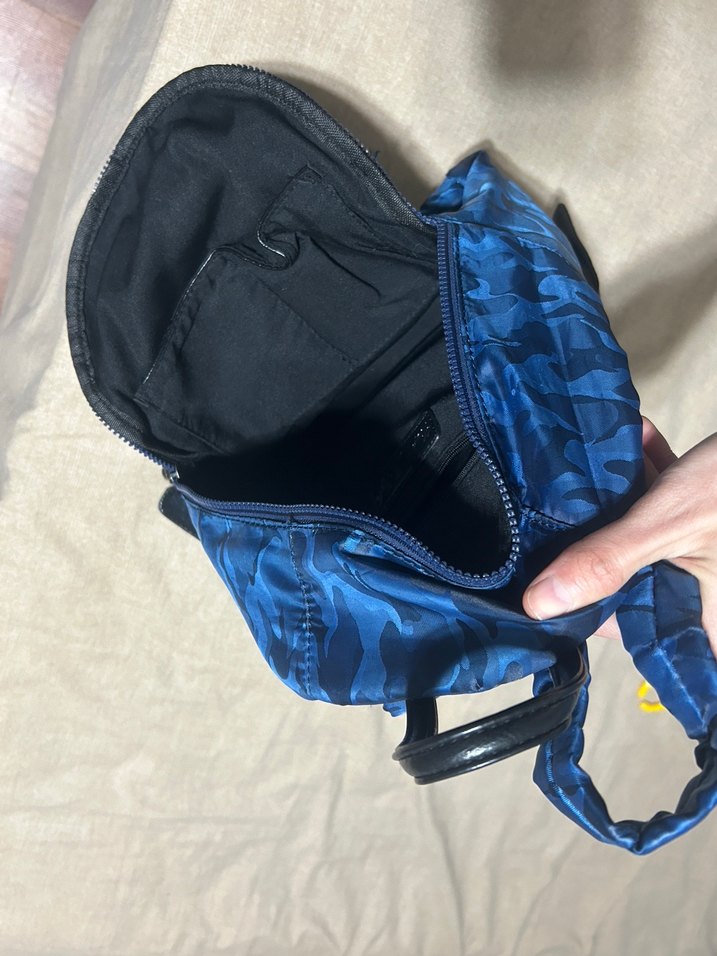 Parlak Mavi Deri Sırt Çantası - Görsel 5