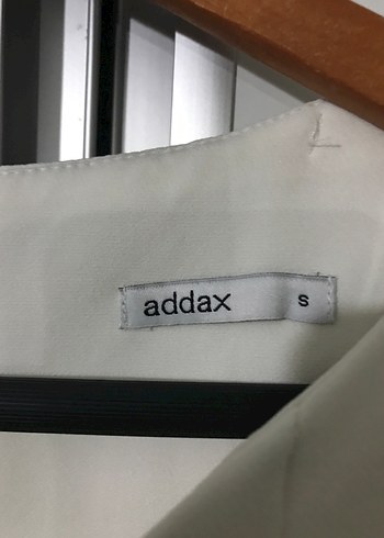 Kadın Beyaz Midi Kolsuz Elbise - Görsel 3