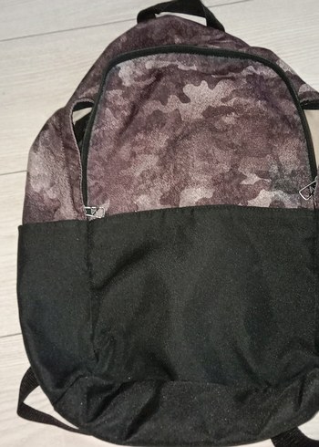 Fermuarlı Kamuflaj Sırt Çantası