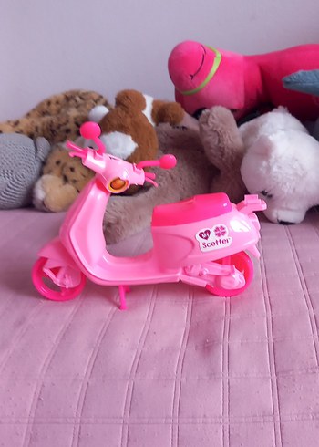 Pembe Oyuncak Scooter