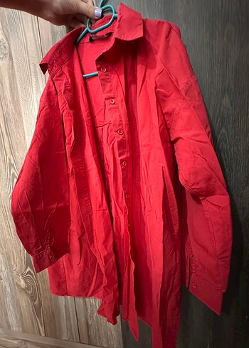 Kırmızı Düğmeli Uzun Kollu Keten Gömlek - Görsel 4