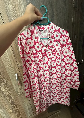 Pembe Çiçek Desenli V Yaka Uzun Kollu Gömlek - Görsel 2