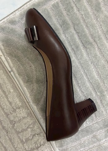 Kahverengi Tokalı Kadın Klasik Topuklu Ayakkabı - Görsel 2