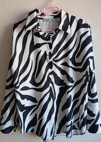 Zebra Desenli Uzun Kollu Kadın Gömlek