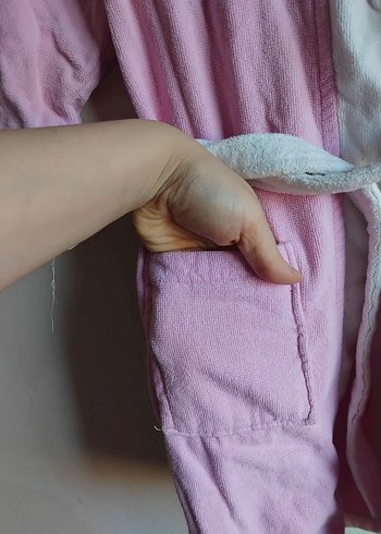 Kız Çocuk Pembe Kapüşonlu Bornoz - Görsel 3