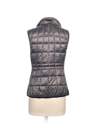 m Beden Calvin Klein Yelek %70 İndirimli.