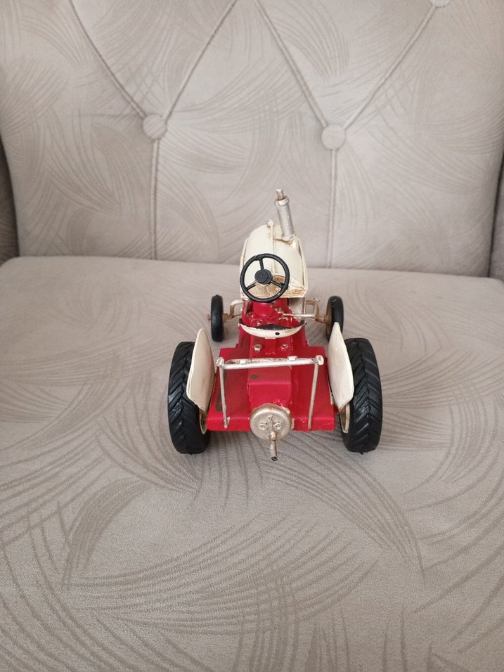 Nostaljik metal traktör - Görsel 4