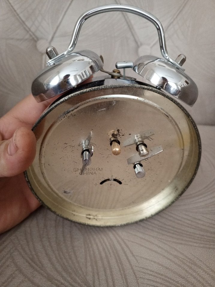 Nostaljik kurmalı tavuklu çalar saat - Görsel 4