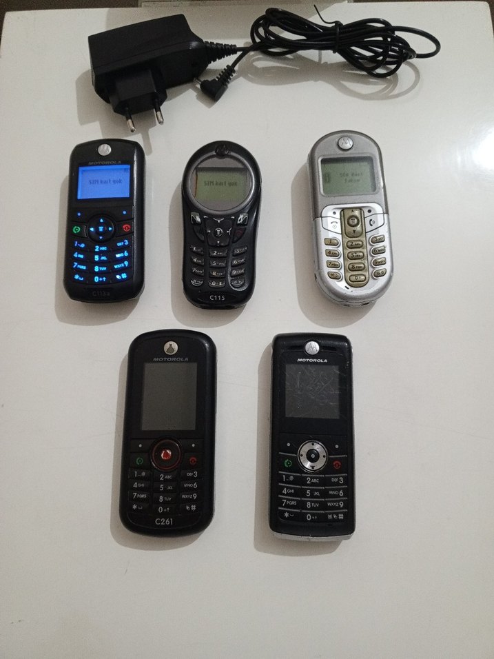 Motorola Eski Model Cep Telefonları - Görsel 3