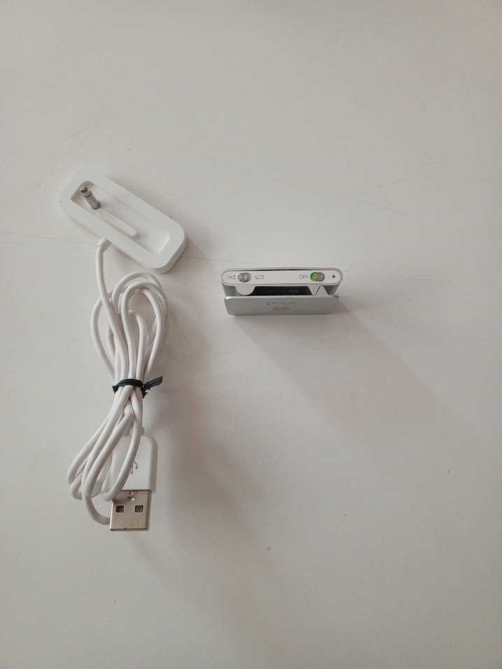 iPod Shuffle (arızalı) - Görsel 3