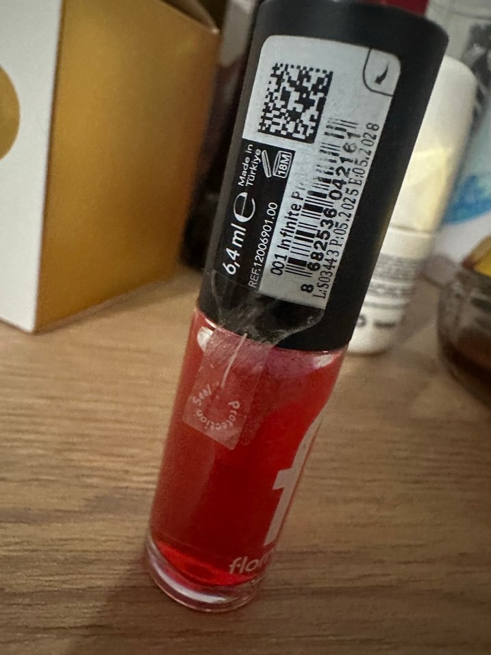 Parlak Kırmızı Ruj - Görsel 5