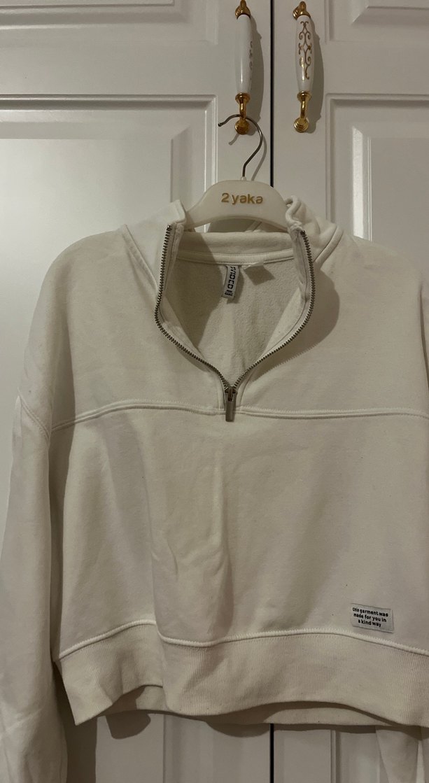 Yarım Fermuarlı Beyaz Sweatshirt - Görsel 3