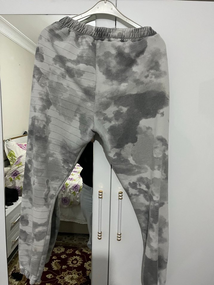 Gri Batik Desenli Mini Kadın Eşofman - Görsel 3