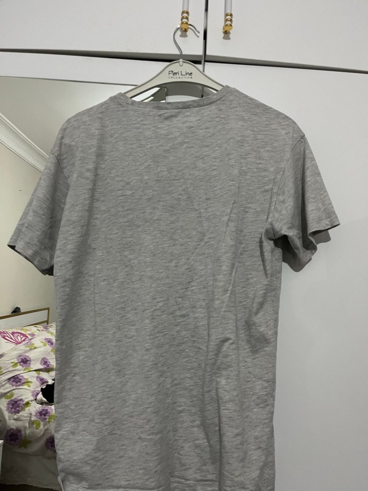 Gri Harvard Baskılı Kadın Tişört - Görsel 3