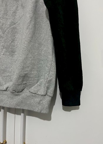 Gri Siyah Renkli Kapüşonlu Kadın Sweatshirt - Görsel 4