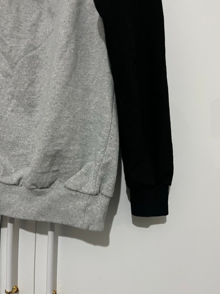 Gri Siyah Renkli Kapüşonlu Kadın Sweatshirt - Görsel 4