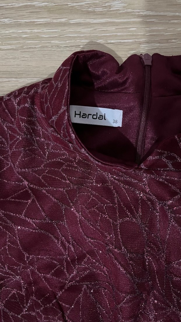 Bordo tesettür abiye - Görsel 3