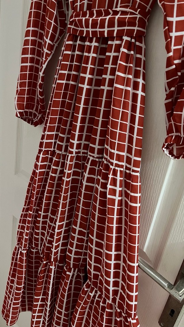 Kremit Ekose Desenli Uzun Elbise - Görsel 3