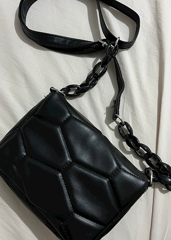 Siyah Deri Zincir Askılı Kadın Çanta - Görsel 3