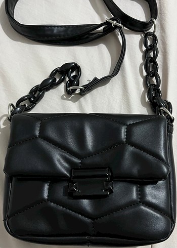 Siyah Deri Zincir Askılı Kadın Çanta - Görsel 2