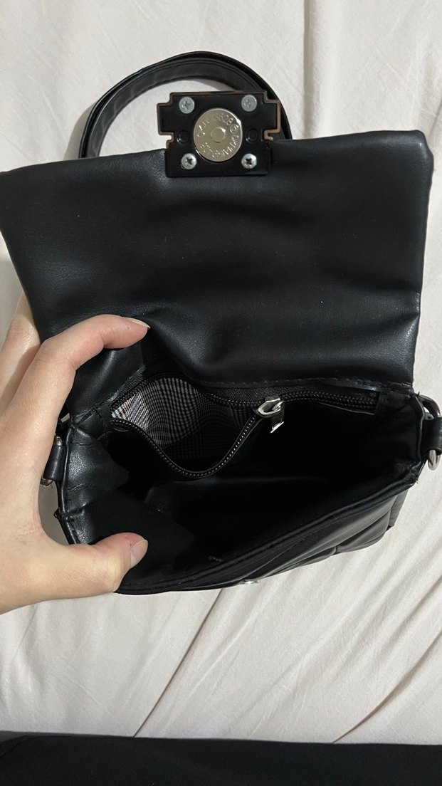 Siyah Deri Zincir Askılı Kadın Çanta - Görsel 4
