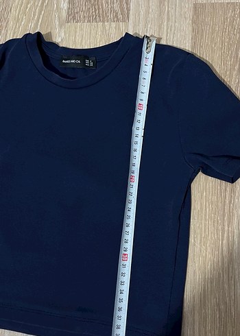 Lacivert Kısa Kollu Crop - Görsel 2