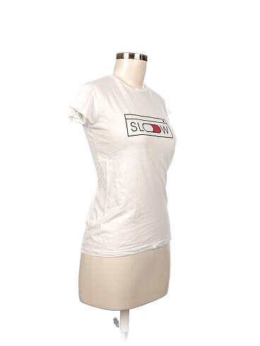 Pull and Bear Pull and Bear T-shirt %70 İndirimli.
