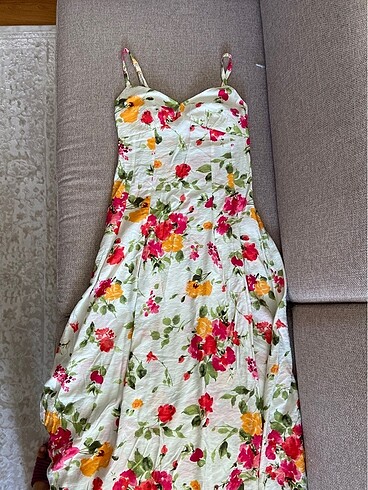 xs Beden beyaz Renk Zara çiçekli uzun elbise