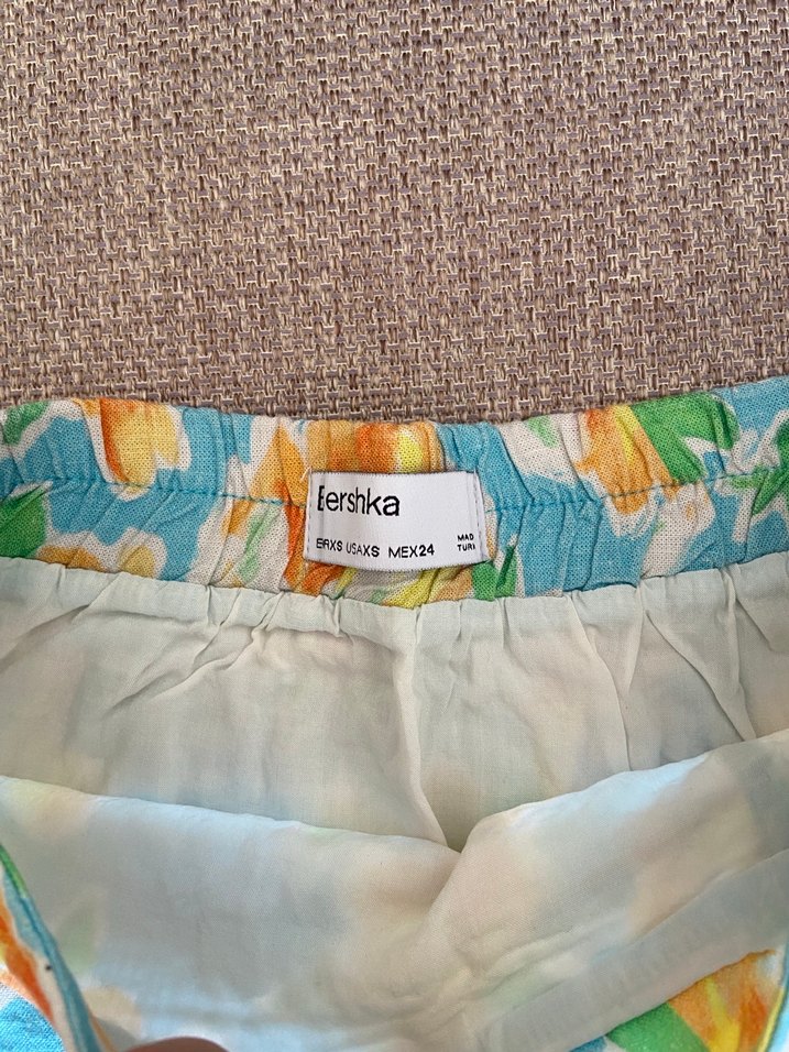 Bershka çiçekli mini etek - Görsel 2