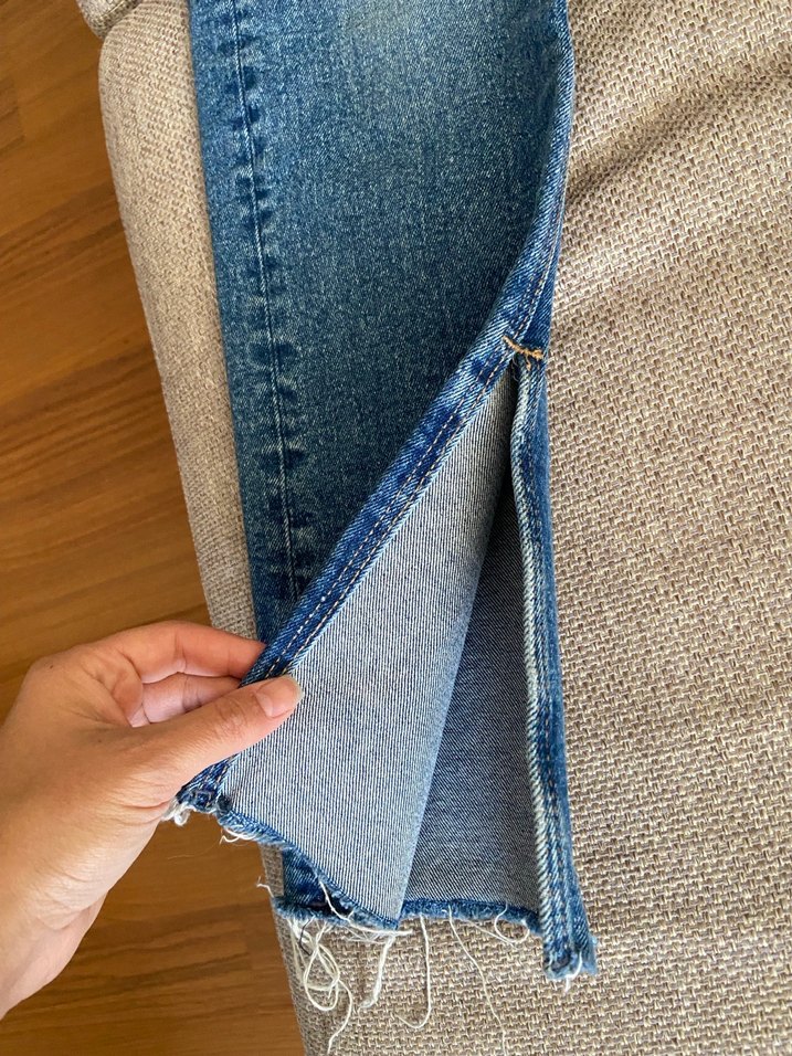 Mavi jeans yırtmaçlı jean pantolon - Görsel 4